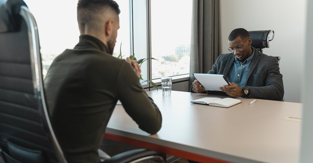 conseils et stratégies pour bien préparer vos entretiens d'embauche et réussir vos interviews avec confiance.