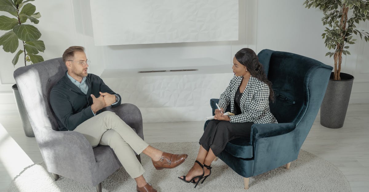 préparez-vous efficacement à vos entretiens d'embauche avec des conseils pratiques, des exemples de questions et des techniques pour réussir votre interview.