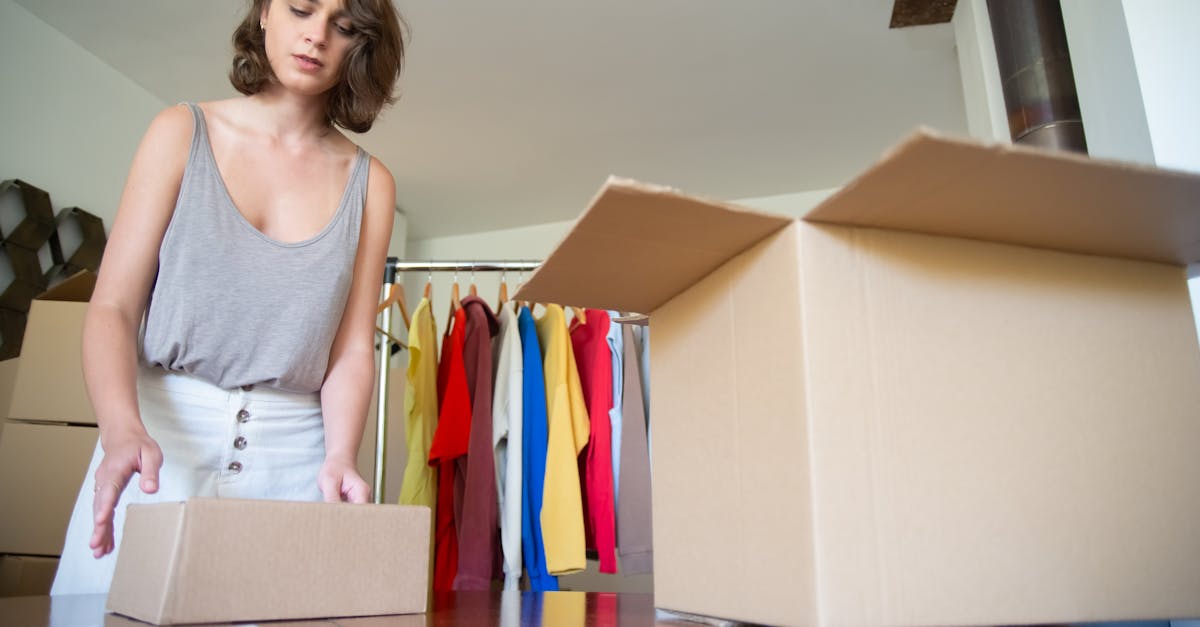 guide complet pour démarrer une boutique de bijoux : conseils, étapes clés et stratégies pour réussir dans le secteur de la bijouterie.