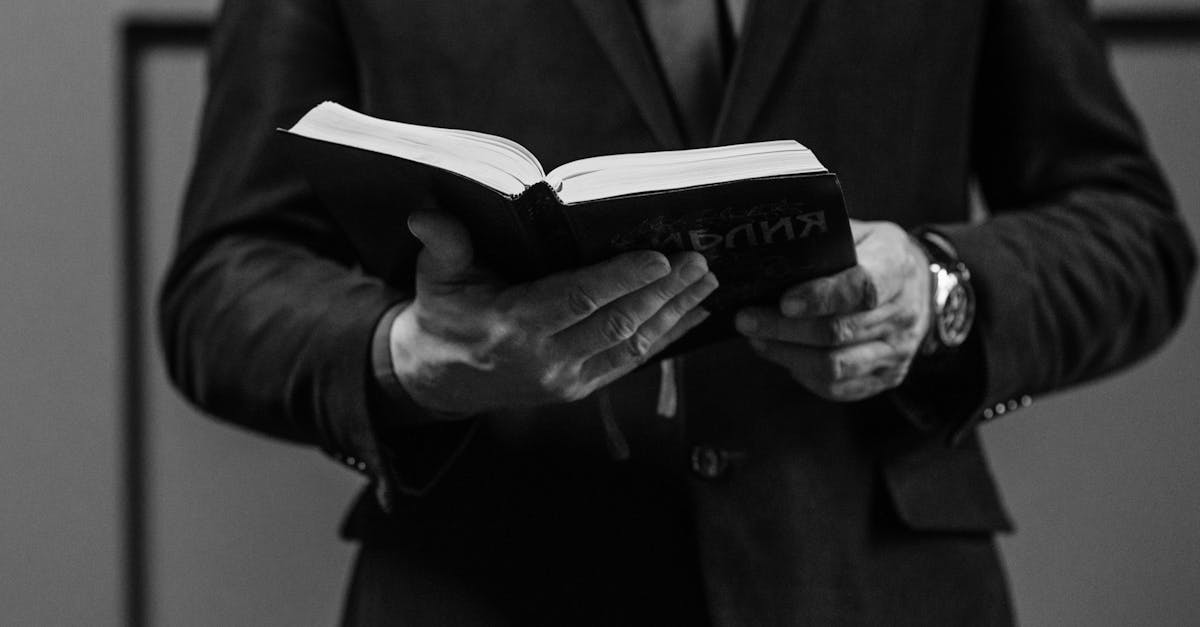 découvrez le rôle et les responsabilités d'un administrateur judiciaire, spécialiste chargé de la gestion et de la résolution des difficultés des entreprises en difficulté.