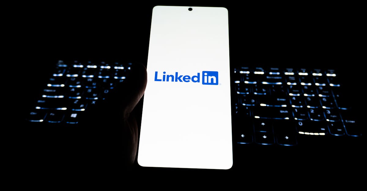 découvrez les avantages de linkedin premium pour booster votre carrière : visibilité accrue, accès à plus de profils, outils de recherche avancés et insights exclusifs.