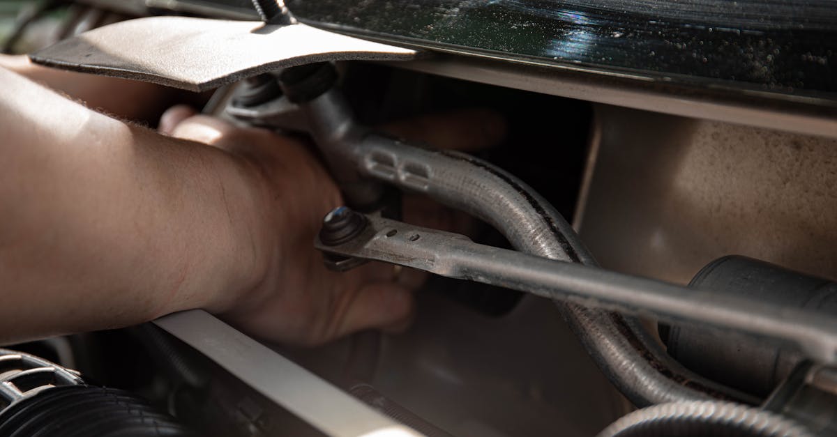 spécialiste en affaires d'ingénierie mécanique, expert en gestion de projets techniques et optimisation des processus industriels.