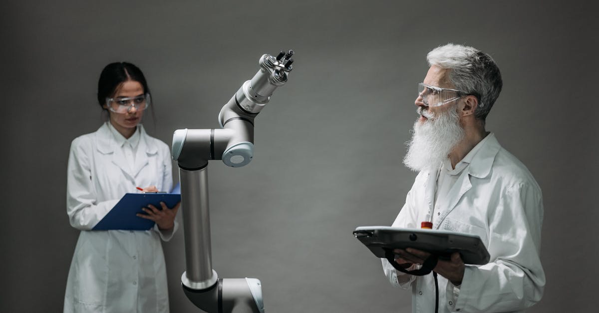 chercheur en robotique médicale spécialisé dans le développement de technologies innovantes pour améliorer les soins de santé grâce à la robotique.