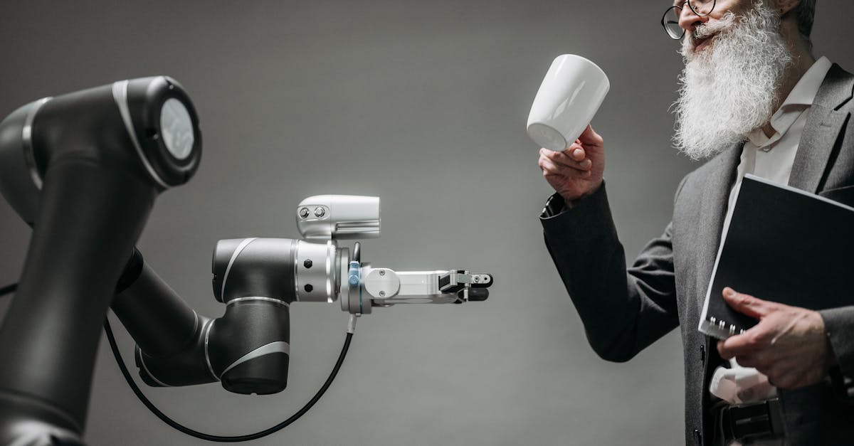 chercheur spécialisé en robotique médicale, développant des technologies innovantes pour améliorer les soins de santé.