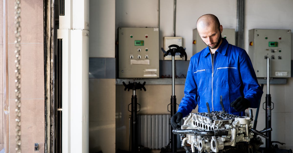 découvrez le métier de technicien en métrologie : responsabilités, compétences requises et opportunités de carrière dans le domaine de la mesure et de la précision industrielle.