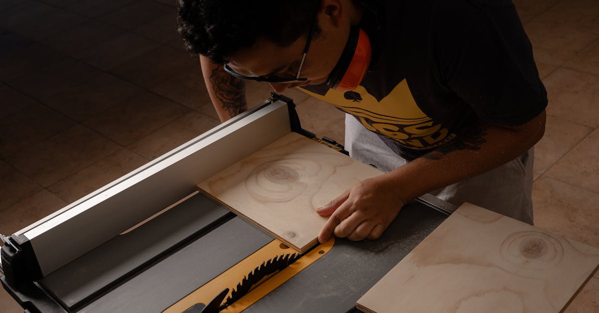 technicien en métrologie spécialisé dans la mesure précise et le contrôle qualité des instruments industriels pour assurer la conformité et la performance.