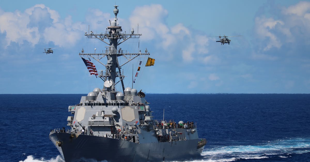 découvrez le quotidien et les missions des marins de la marine nationale, héros de la navigation et de la défense maritime.