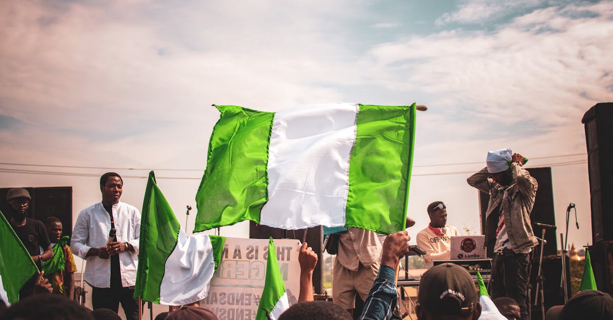 découvrez tout ce qu'il faut savoir sur le nda (accord de non-divulgation), un document clé pour protéger vos informations confidentielles dans vos relations professionnelles.