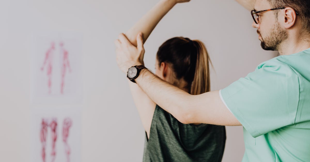 découvrez le rôle essentiel de l'ergothérapeute, spécialiste de la réadaptation visant à améliorer la vie quotidienne et l'autonomie des patients.