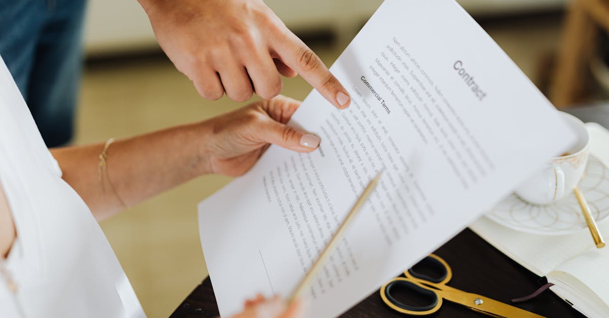 découvrez les clés d'un contrat d'externalisation efficace, incluant les clauses essentielles, les avantages et les meilleures pratiques pour réussir votre partenariat outsourcing.