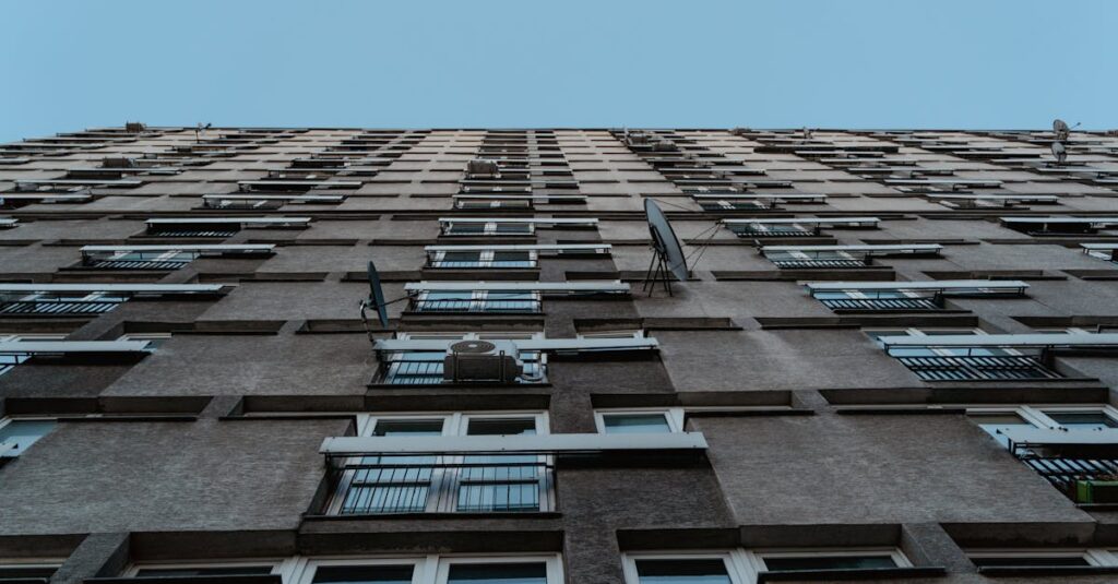 les clés pour tirer parti du bail précaire découvrez les enjeux et les risques liés à un bail précaire, ses conditions spécifiques et comment protéger vos droits en tant que locataire ou propriétaire.