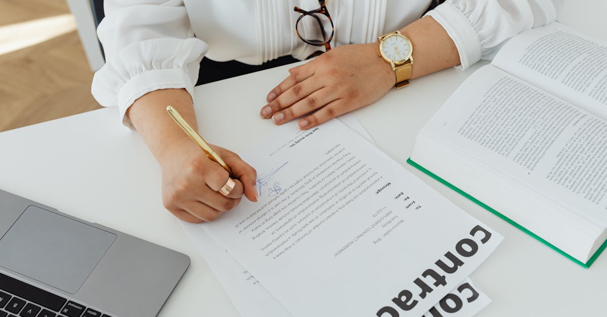 découvrez tout sur le salaire des contrats de professionnalisation : principes, montants, modalités de paiement et droits des salariés en formation professionnelle.