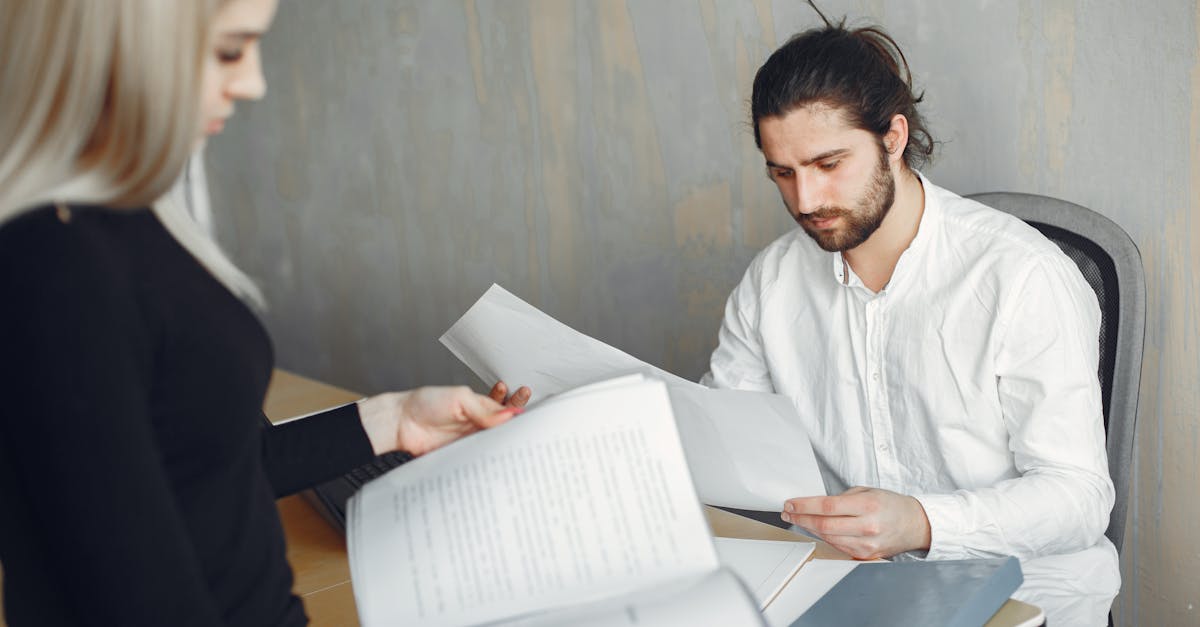 découvrez les procédures et protections liées à la rupture du contrat d'un salarié protégé, incluant les droits spécifiques et les démarches légales à respecter.