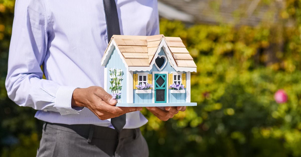 découvrez le rôle clé d'un purchasing manager, responsable de l'approvisionnement stratégique, de la négociation avec les fournisseurs et de l'optimisation des coûts pour garantir la performance et la compétitivité de l'entreprise.