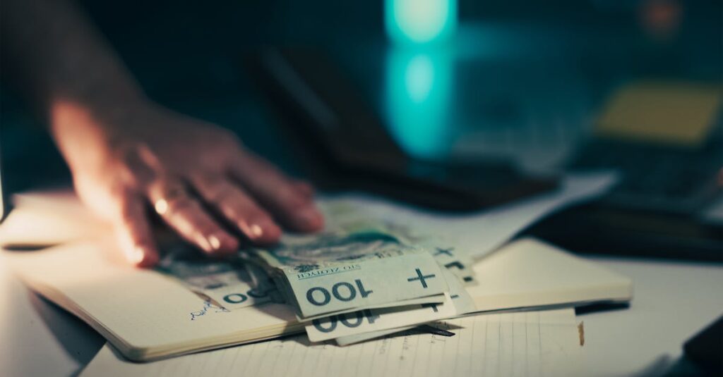 découvrez tout sur le bonus de redéploiement, une aide financière offerte pour faciliter votre transition professionnelle.