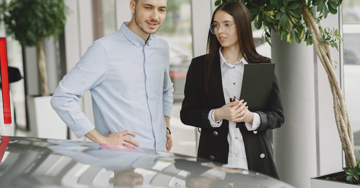 découvrez le rôle essentiel d'un salesperson, expert en techniques de vente et en relations clients, pour booster les performances commerciales de votre entreprise.