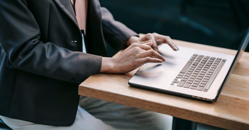 gestion simplifiée du portail pour les travailleurs indépendants : outils pratiques, suivi des projets et facturation automatisée.