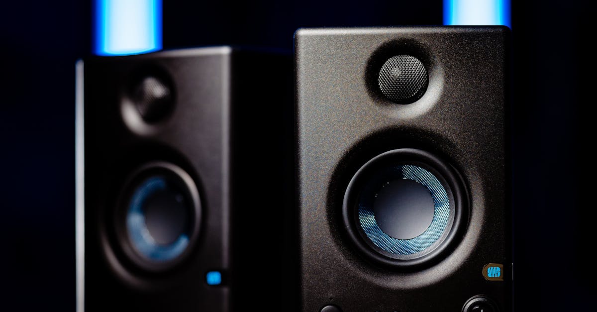 découvrez les techniques et astuces du sound design pour créer des ambiances sonores immersives et originales, idéales pour vos projets audiovisuels.