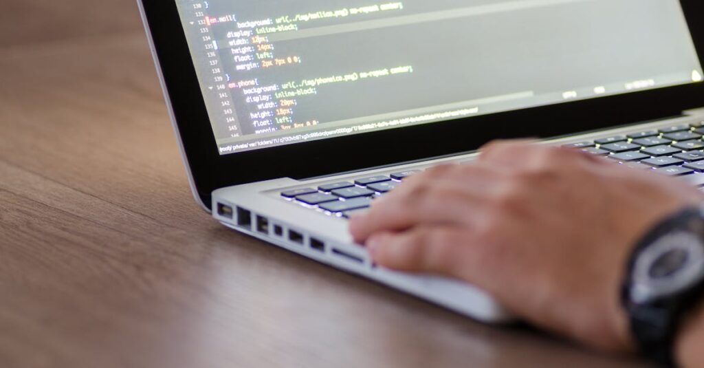 découvrez le métier de rédacteur territorial : un acteur clé au service des collectivités éditeur territorial spécialisé dans la gestion et la publication de contenus locaux adaptés aux besoins des collectivités et des territoires.