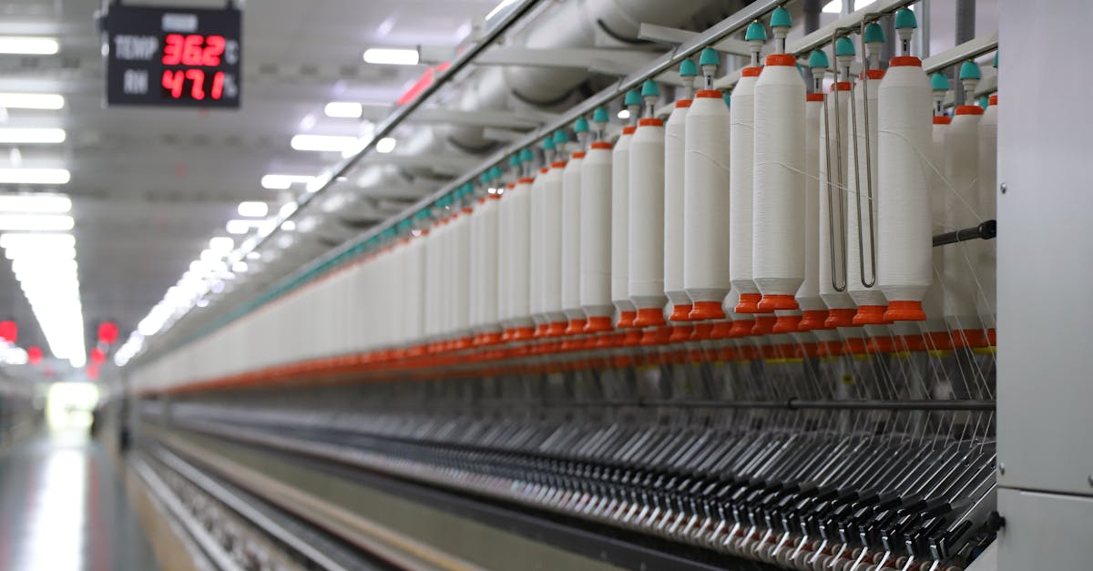 découvrez le métier d'ingénieur textile : innovation, développement de matériaux et technologies avancées pour l'industrie textile.