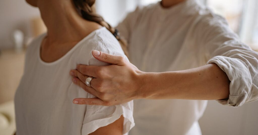 découvrez 10 professions dédiées au bien-être découvrez les métiers du bien-être et améliorez votre qualité de vie grâce à des pratiques dédiées à la santé physique et mentale.