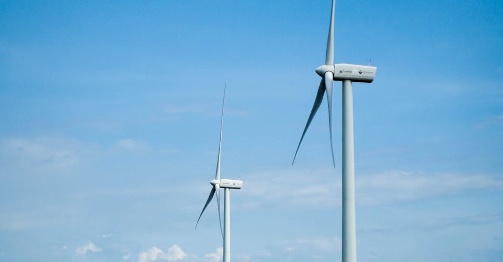 Découvrez le métier de technicien(ne) spécialisé(e) en maintenance éolienne devenez technicien en éoliennes : installation, maintenance et réparation des turbines pour une énergie renouvelable et durable.