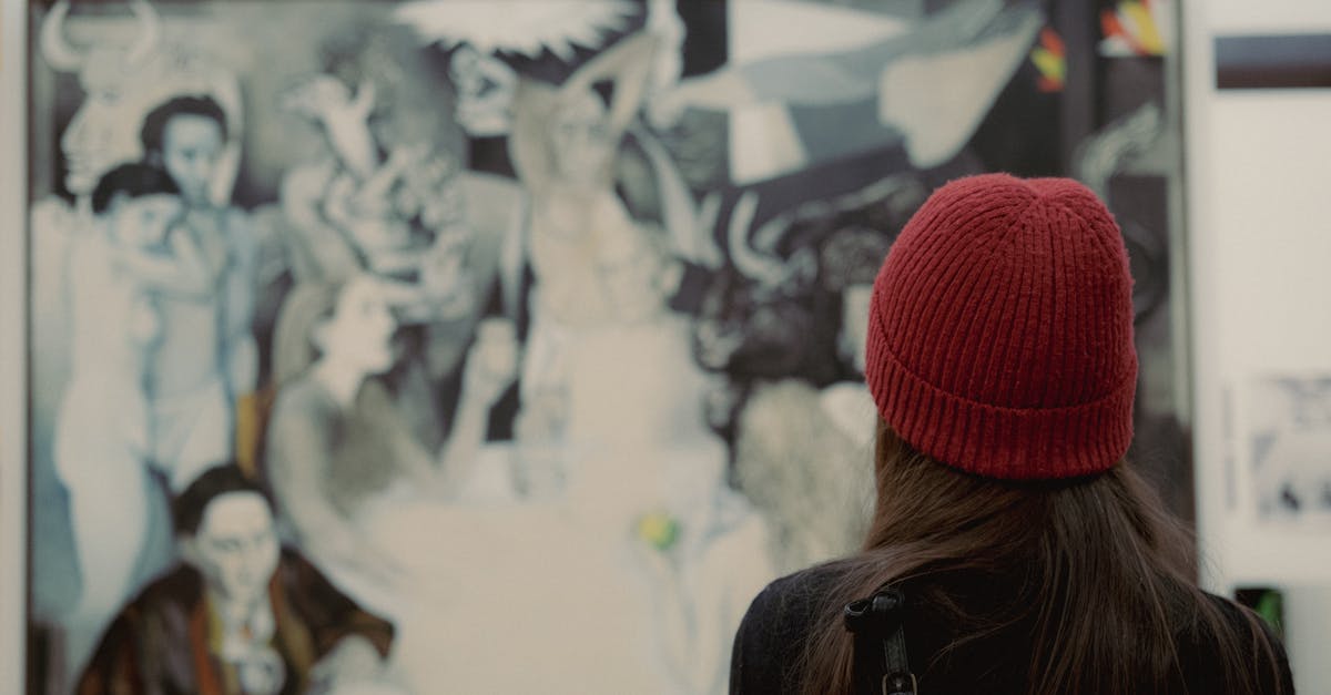 recherche d'antériorité : analyse approfondie des documents existants pour évaluer la nouveauté et la pertinence d'une invention avant dépôt de brevet.