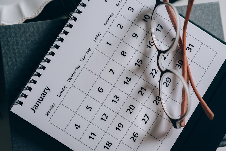 Calendar and smartphone showing early January planning