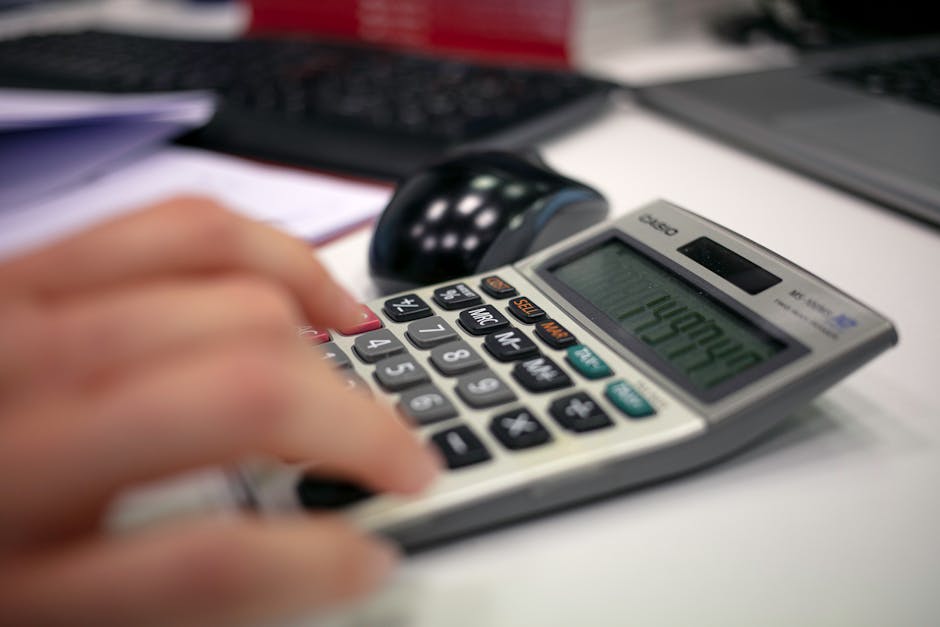 Cadre consultant une fiche de paie avec calculs de salaire net